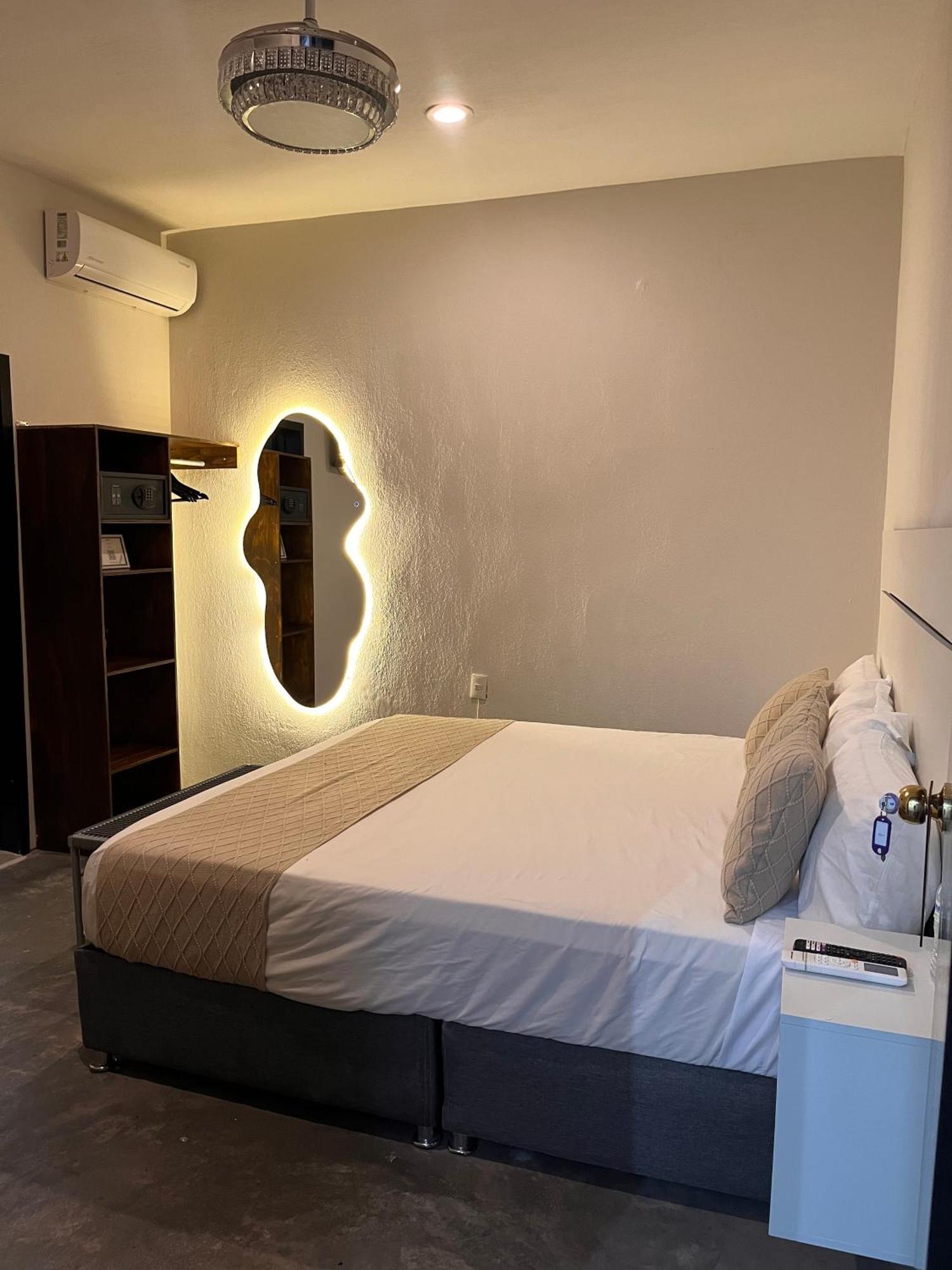 Aura Hotel B&B Tlaquepaque Extérieur photo